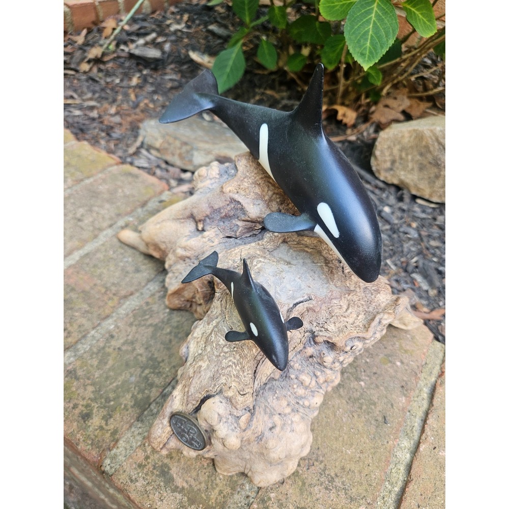 Vintage John Perry Orca Whale Mother & Calf Sculpture On Burl Wood - Picture 3 of 13